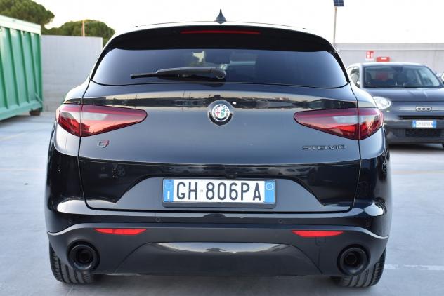 Alfa Romeo Stelvio Stelvio 2.2 t Sprint Q4 190cv auto - Foto 4