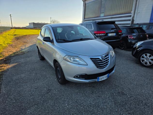Lancia Ypsilon 0.9 TwinAir 85 CV 5 porte Metano Ecochic Silver - Foto 4