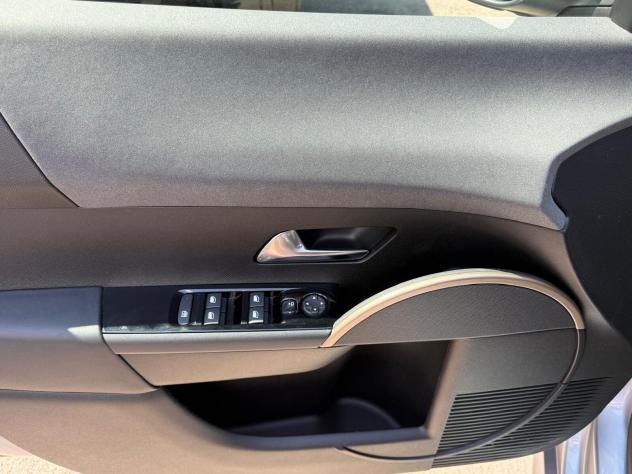 LANCIA YPSILON 2025 Hybrid AUTOMATICA LX 18000KM - Foto 9