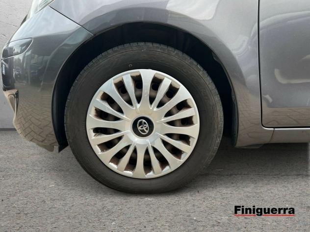 Toyota Yaris Yaris 3p 1.3 dual Sol - Foto 7