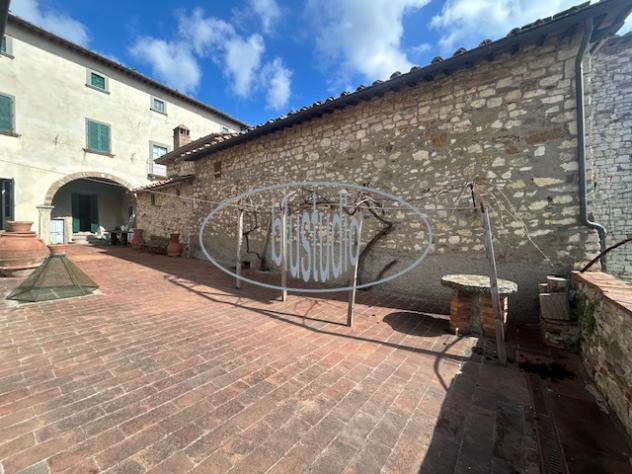 VILLA di 27 vani e di 2115 mq (RADDA IN CHIANTI) rif. V-2215 - Foto 18