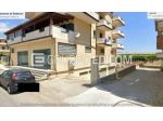 Negozi, botteghe di 281.07 mq  in vendita a Siderno - Rif. 4545570