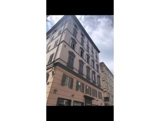 DUE SINGOLE CENTRALISSIME CORSO GARIBALDI 38  AN