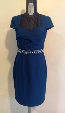 Abito corto blu Ashley Brooke tg 42 semi aderente con cintura in strass