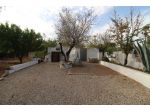 ABITAZIONE CON TRULLO E TERRENO C.DA MONTEFELLONE MARTINA FRANCA