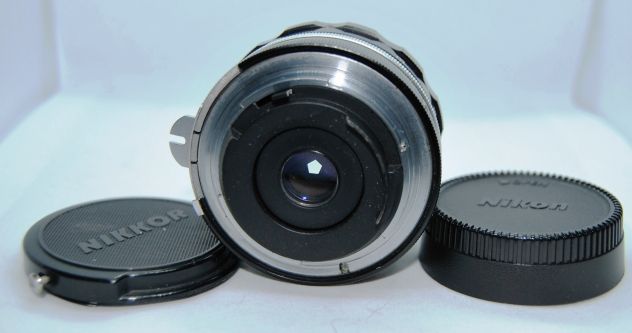Obbiettivo Nikon  nikkor 28mm f3,5 tappi - Foto 6