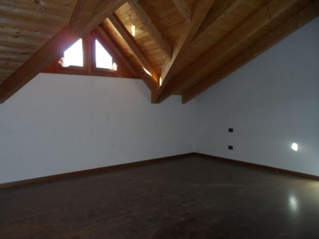 VILLA A SCHIERA di 3 vani e di 150 mq (CAVENAGO DI BRIANZA) rif. IGC VILLA CENTRALE - Foto 3
