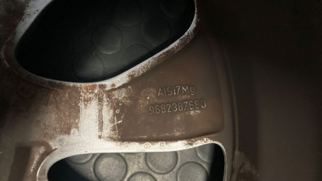 Cerchioni in lega originali 17 pollici Citroen C3 del 2015 - Foto 3