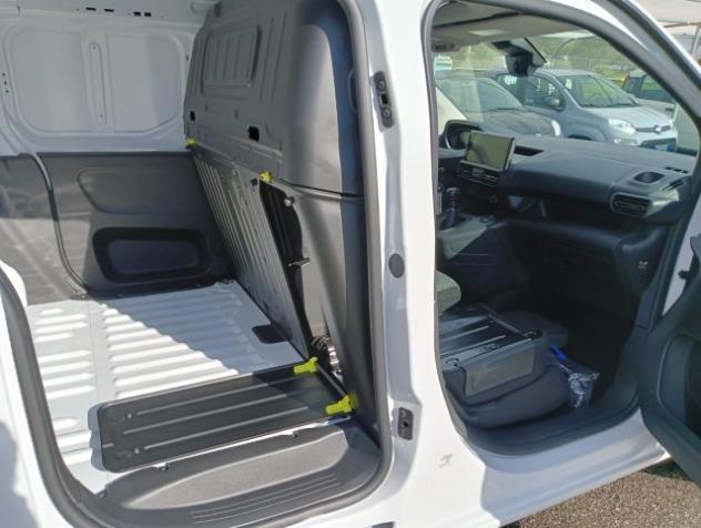 PEUGEOT Partner BlueHDi 130 S&S PC Furgone L1 Standard 3P rif. 24043476 - Foto 10