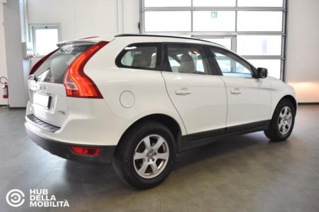 VOLVO XC60 DRIVe Kinetic rif. 24016355 - Foto 4