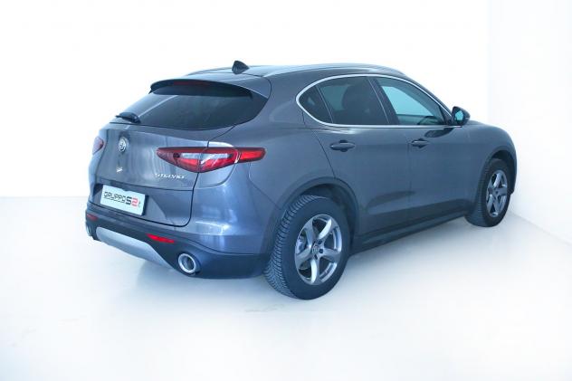 Alfa Romeo Stelvio 2.2 Turbo Diesel 210CV AT8 Q4 Executive - Tetto Panoramico Sedili riscaldabili - Foto 4
