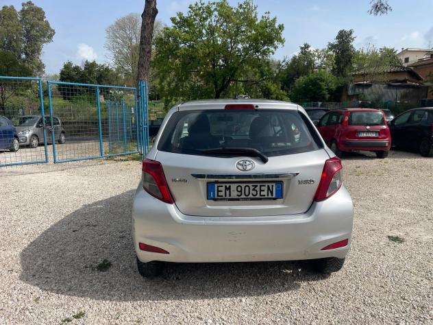 Toyota Yaris 1.4 D-4D 5 porte Lounge - Foto 6