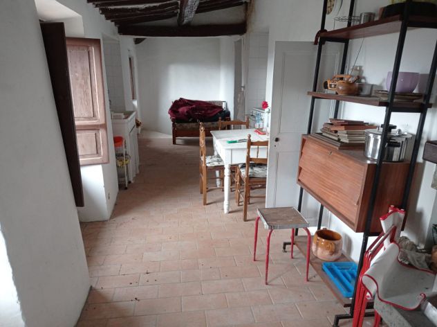 Stabile di mq. 81 in borgo umbro panoramico a 3 km. dall'uscita E45 - Foto 7