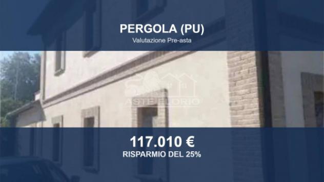 Immobile in asta di 290 m² con più di 5 locali in vendita a Pergola