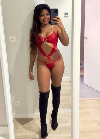 MERAVIGLIOSO MASSAGGIO SENSUALE RILASSANTE... BRAVISSIMA... FOTO VERE!! Tel:3517484451
