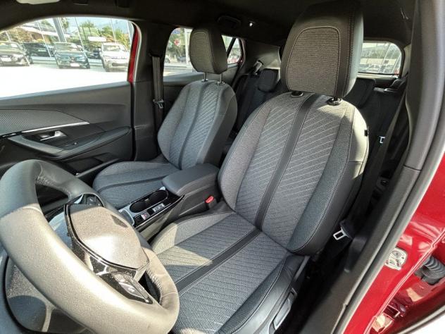 Peugeot 2008 PureTech 100 Allure NAVI+CAMERE 360+KEYLESS - Foto 7