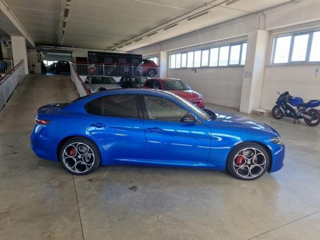 Alfa Romeo Giulia 2.2 Turbodiesel 210 CV AT8 AWD Q4 Veloce - Foto 6