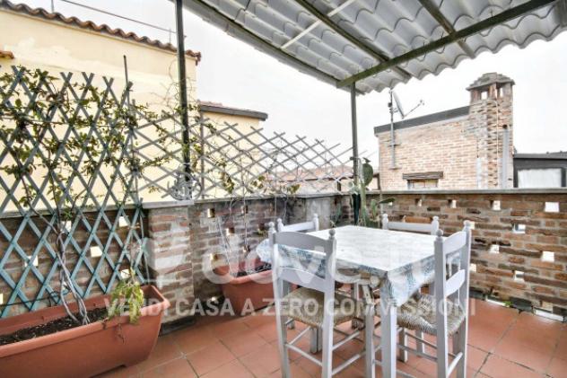Appartamento di 196 m² con 5 locali e box auto in vendita a Ferrara