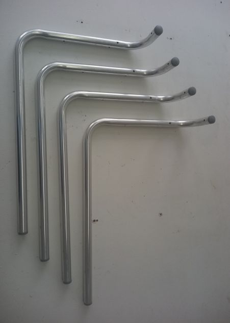 Gambe tavolo in Alluminio curvato molto resistenti contro antirollio