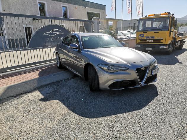 Alfa Romeo Giulia 2.2 Turbodiesel 150 CV AT8 Business - Foto 8