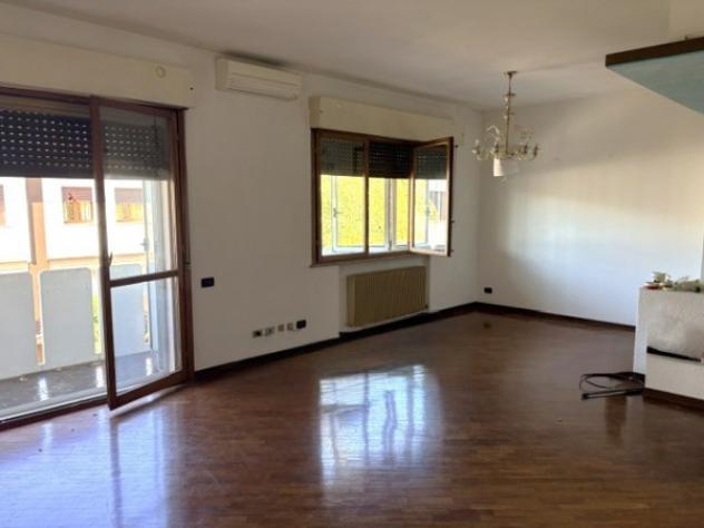 Appartamento di 110 m² con 4 locali e box auto in vendita a Mogliano Veneto - Foto 3