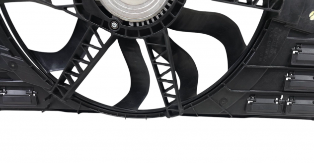 VENTOLA RADIATORE AUDI Q3 Serie (F3B) 5WA121203P DTS Diesel 2000 (18) - Foto 6