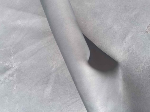 Pelle di vitello crust grigio perla per Artigianato - Foto 6