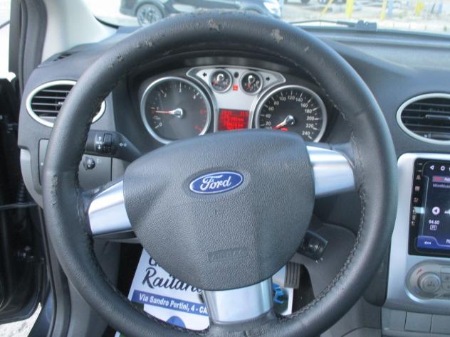 Ford Focus 1.6 TDCi (110CV) SW TITANIUM 2011 - Foto 9