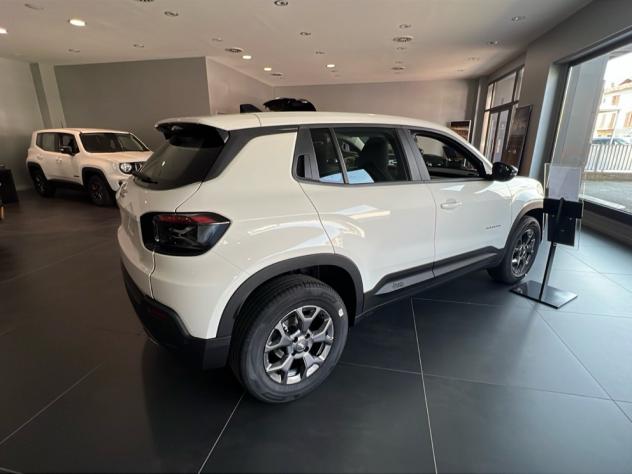Jeep Avenger Nuova Benzina Longitude 1.2 110cv DCT MHEV - Foto 5