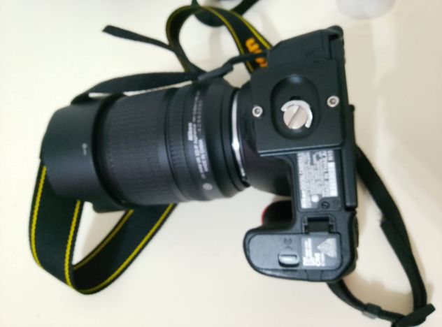 Nikon D5600 kit completo 18-105mm VR + 2 batterie - Foto 4