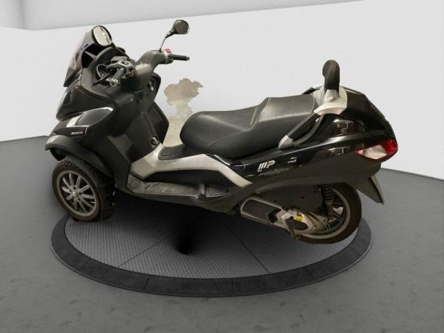 Piaggio MP3 300 . - Foto 3