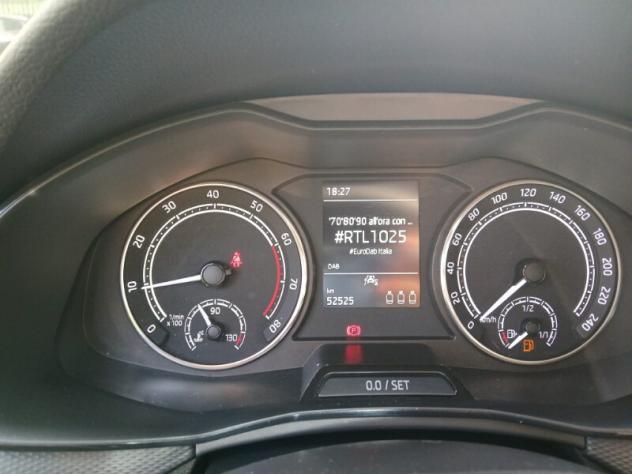 SKODA Kamiq Kamiq 1.0 TSI 110 CV Ambition - Foto 9