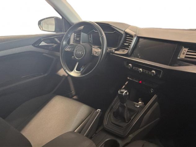 Audi A1 A1 Citycarver 30 1.0 tfsi Identity Contrast 110cv - Foto 8