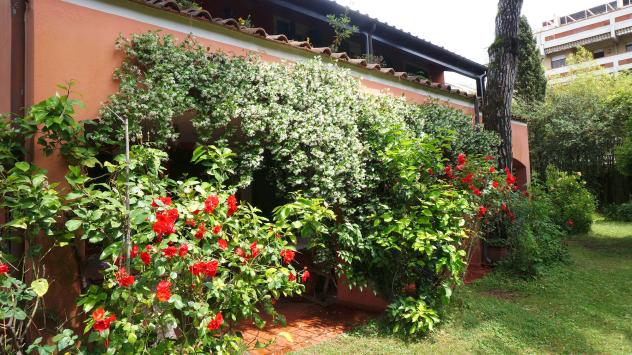 Villa in vendita a Avenza - Carrara 340 mq Rif: 1240156 - Foto 6