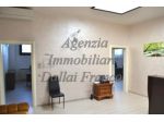 Scarperia - Ufficio con posto auto
