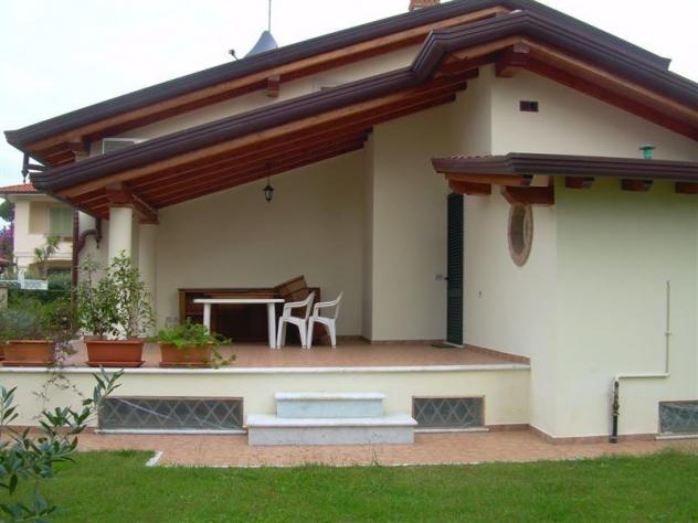 Villa in affitto a Forte dei Marmi 150 mq Rif: 1031597