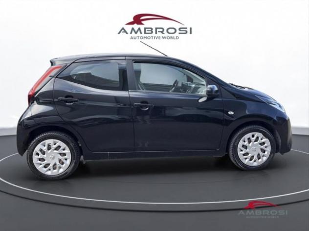 TOYOTA Aygo Connect 1.0 VVT-i 72 CV 5 porte x-play MMT rif. 24174367 - Foto 5
