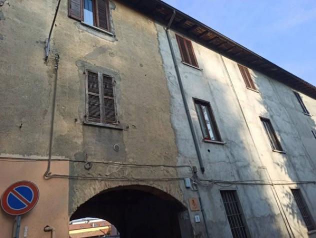 Immobile in asta di 75 m², box auto in vendita a Bulgarograsso - Foto 2