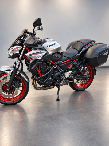 Kawasaki Z650 – 2023 – 11.900 km – Unico proprietario – Full optional - Foto 2