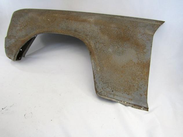 4303.19 PARAFANGO ANTERIORE SINISTRO RENAULT 6 850 RICAMBIO NUOVO CON PUNTI DI RUGGINE - Foto 2