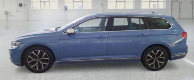 VOLKSWAGEN Passat Variant 2.0 TDI SCR 200 CV 4MOTION DSG Executive rif. 23807438 - Foto 3