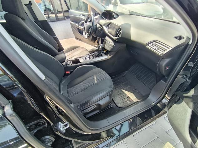 Peugeot 308 Allure BlueHDi 130cv EAT6 S&S aut. - Foto 5