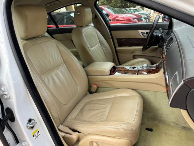 Jaguar XF 3.0 D 241cv V6 Luxury - Foto 9