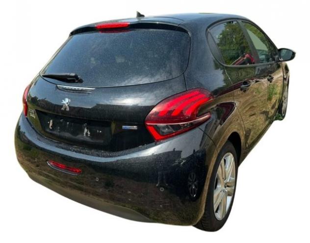 PEUGEOT 208 1° serie PureTech 82 5 porte Allure rif. 23930437 - Foto 2