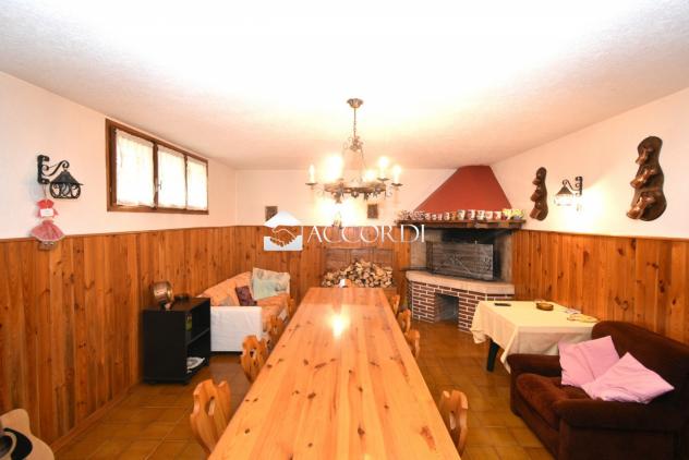 CASA INDIPENDENTE di 4 vani e di 380 mq (GODEGA DI SANT'URBANO) rif. GA8 - Foto 11