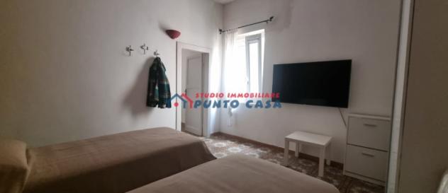 CENTRO STORICO - Pressi Piazzetta Cuba - N° 2 appartamenti in uno – 2° e ultimo p. s/a – 90 mq ca. – 5 vani + acc. Ottime condizioni, ben rifiniti. E - Foto 10