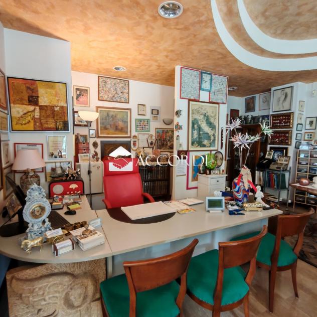 LOCALE COMMERCIALE di 4 vani e di 133 mq (CAERANO DI SAN MARCO) rif. BL138 - Foto 6