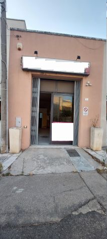 SCORRANO AFFITTASI LOCALE COMMERCIALE 300 €