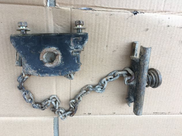 Argano / Verricello Ruota di scorta Nissan KING CAB D21 2.5 Diesel 1988