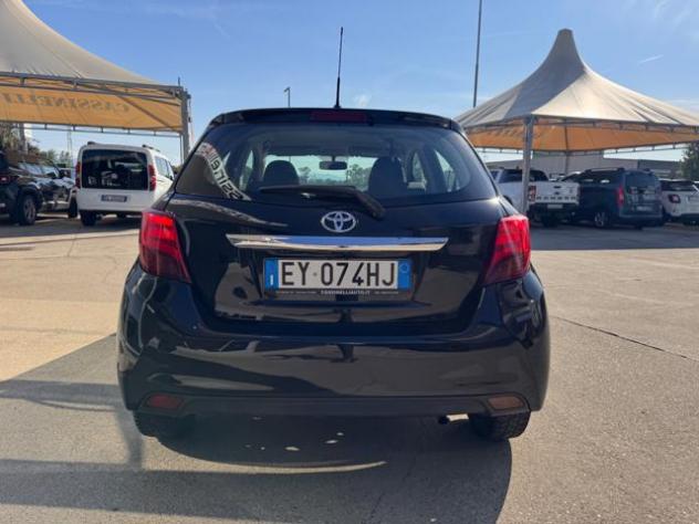 TOYOTA Yaris 1.0 5 porte Lounge rif. 23965944 - Foto 4